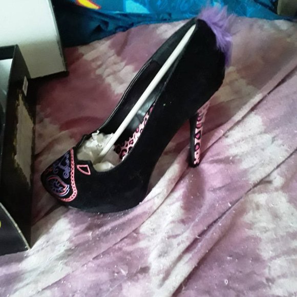 Too Fast Kitty High Heels - Picture 3 of 4